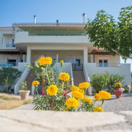 Ktima Develekou Appartement Pigadhia  Buitenkant foto