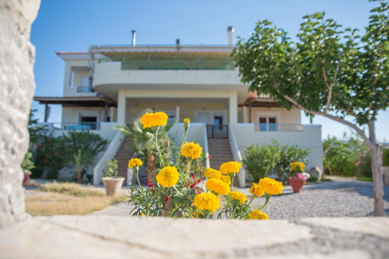 Ktima Develekou Appartement Pigadhia  Buitenkant foto