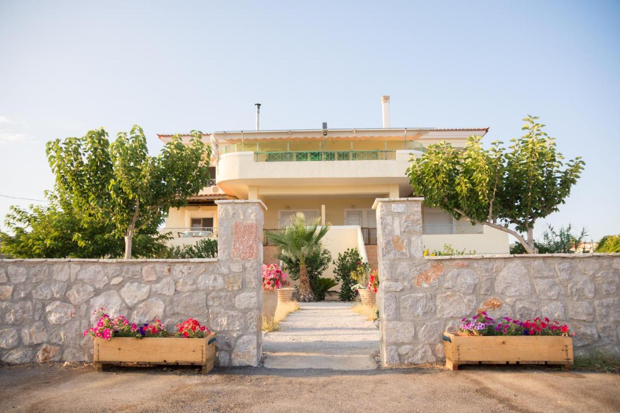Ktima Develekou Appartement Pigadhia  Buitenkant foto