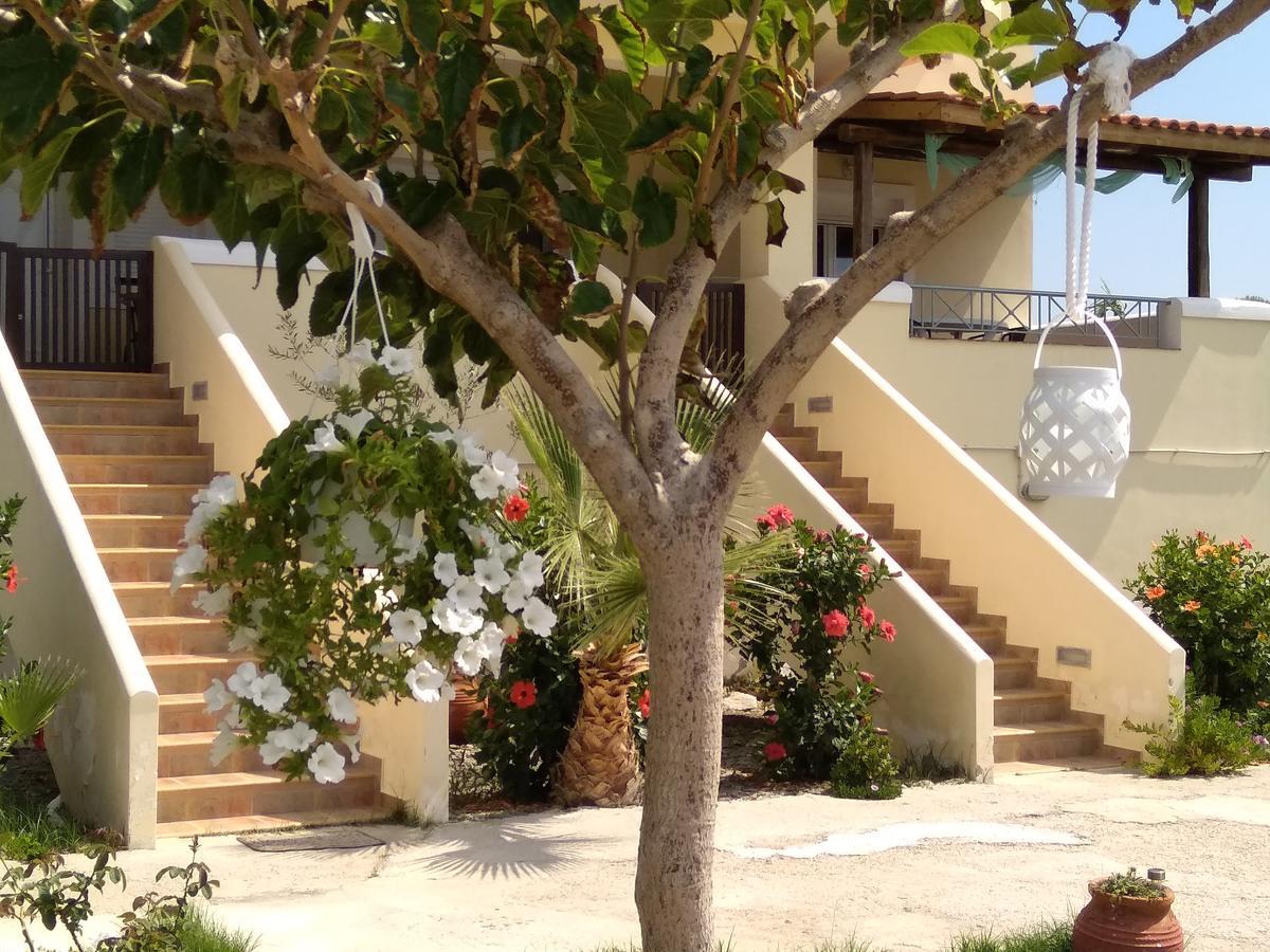 Ktima Develekou Appartement Pigadhia  Buitenkant foto
